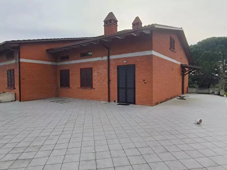 Immagine 4 di Villa in vendita  in STRADA PILA a Perugia
