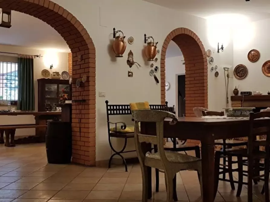 Immagine 7 di Villa in vendita  in STRADA PILA a Perugia