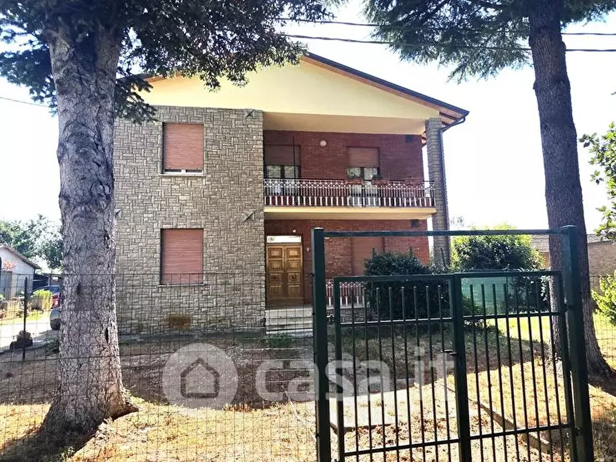 Immagine 2 di Capannone industriale in vendita  a Marsciano