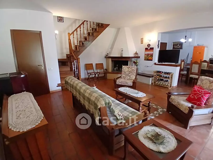 Immagine 14 di Villa in vendita  a Trevi