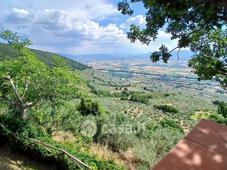 Immagine 15 di Villa in vendita  a Trevi