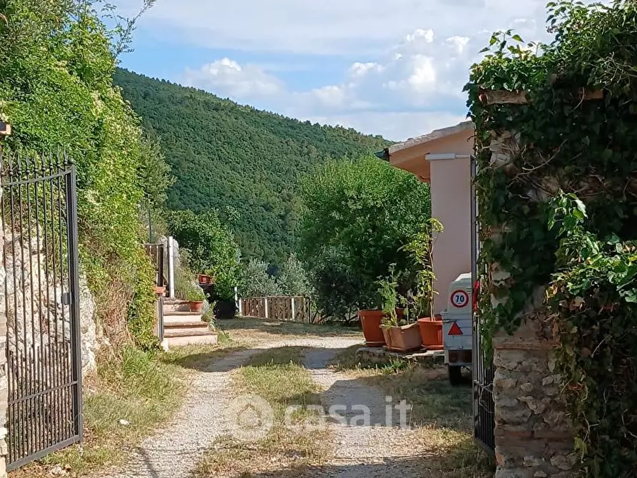 Immagine 30 di Villa in vendita  a Trevi