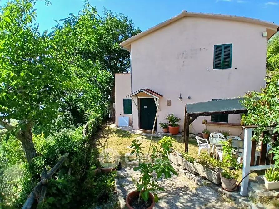 Immagine 32 di Villa in vendita  a Trevi