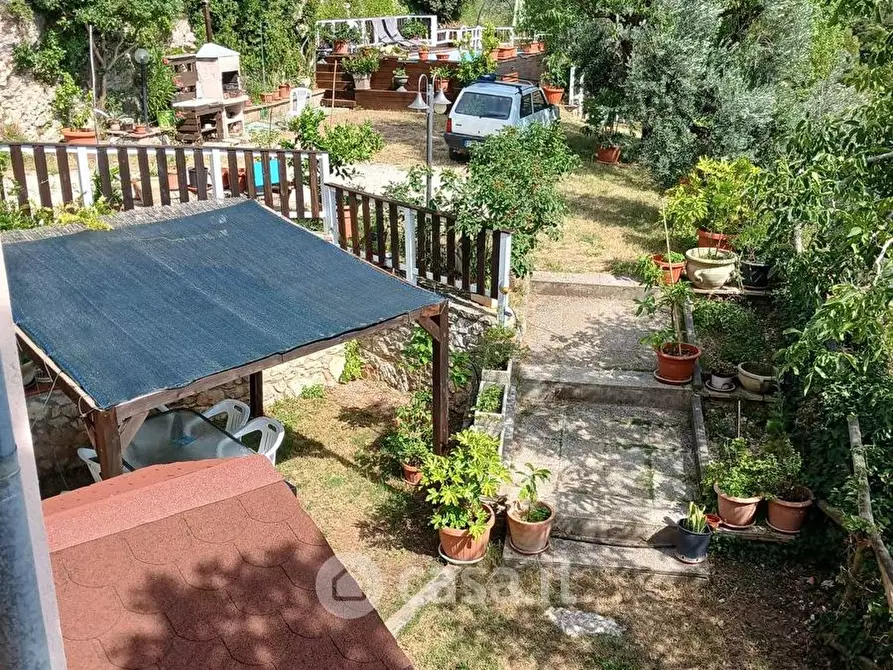 Immagine 7 di Villa in vendita  a Trevi