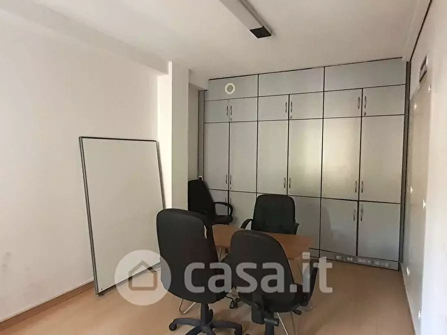 Immagine 12 di Ufficio in affitto  in Via M. Angeloni 1 a Perugia