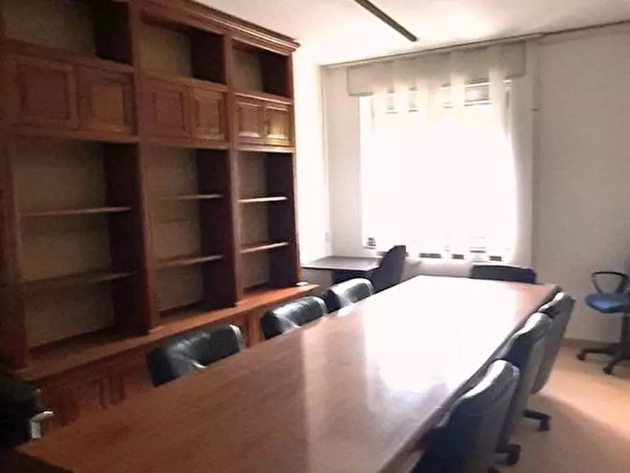 Immagine 14 di Ufficio in affitto  in Via M. Angeloni 1 a Perugia