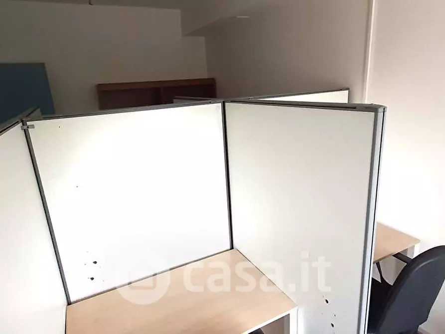 Immagine 15 di Ufficio in affitto  in Via M. Angeloni 1 a Perugia