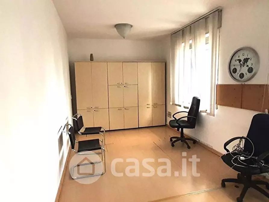 Immagine 6 di Ufficio in affitto  in Via M. Angeloni 1 a Perugia