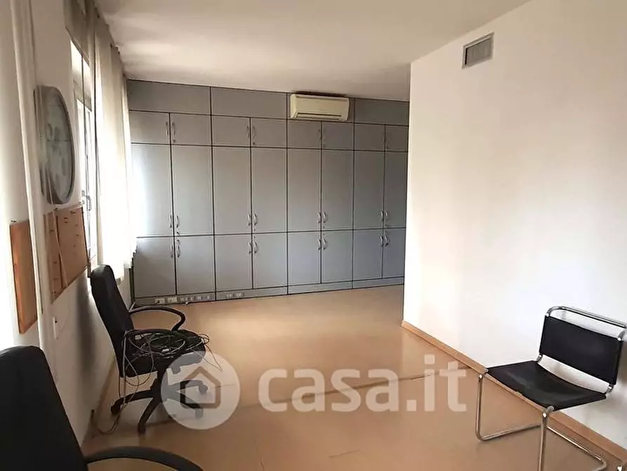 Immagine 7 di Ufficio in affitto  in Via M. Angeloni 1 a Perugia