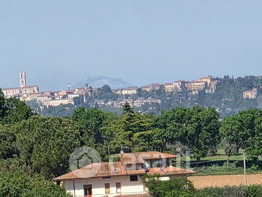 Immagine 11 di Casa indipendente in vendita  a Perugia