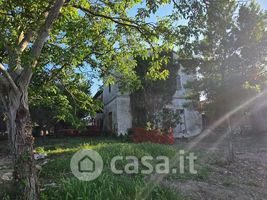 Immagine 13 di Casa indipendente in vendita  a Perugia