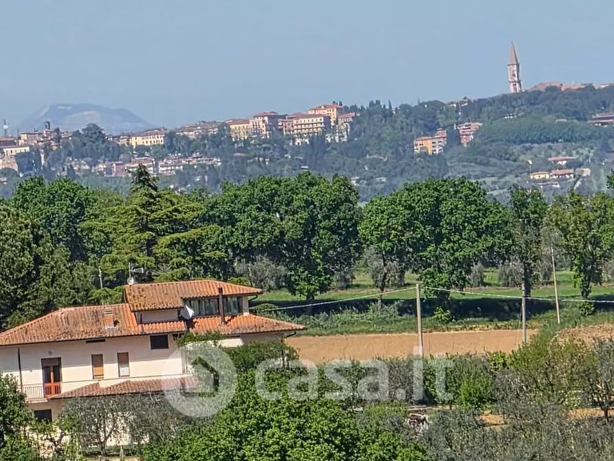 Immagine 8 di Casa indipendente in vendita  a Perugia