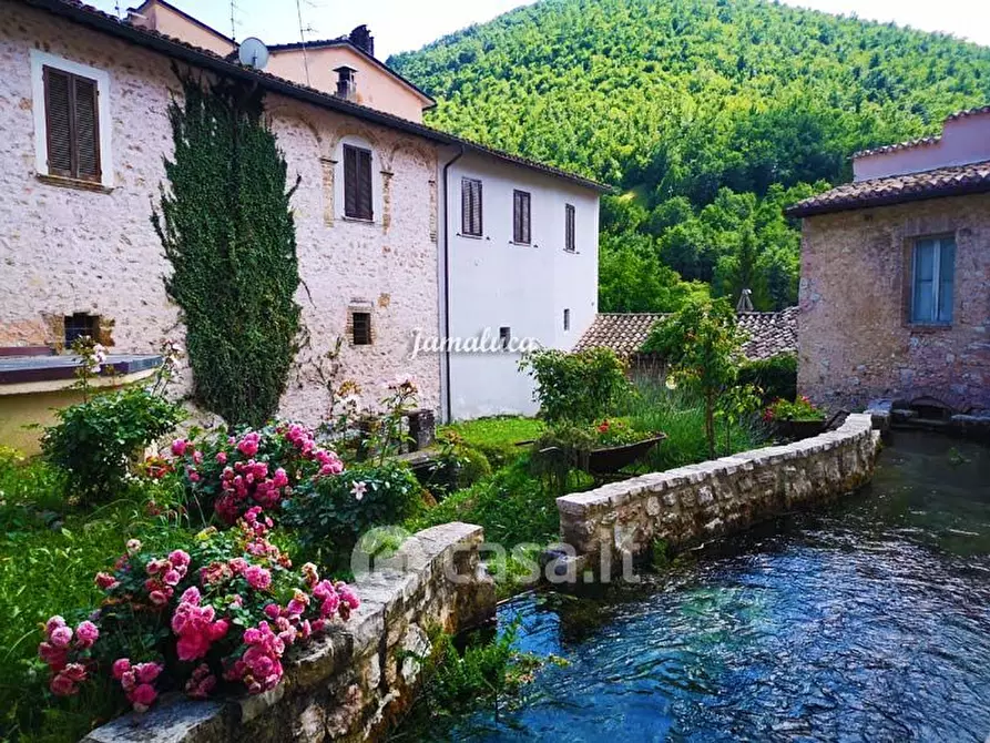 Immagine 18 di Casa indipendente in vendita  in Via Scanzano 6 a Foligno