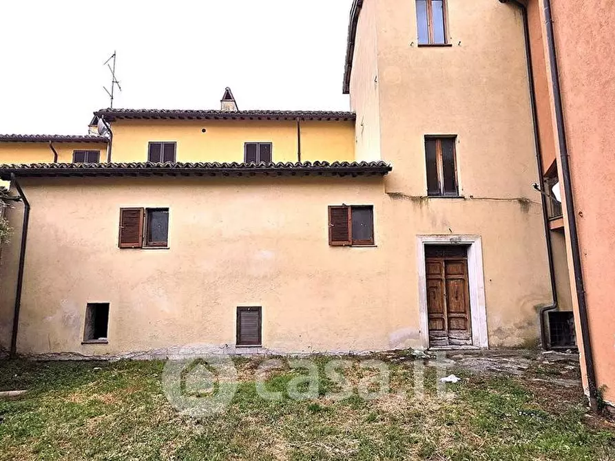 Immagine 2 di Casa indipendente in vendita  in Via Scanzano 6 a Foligno