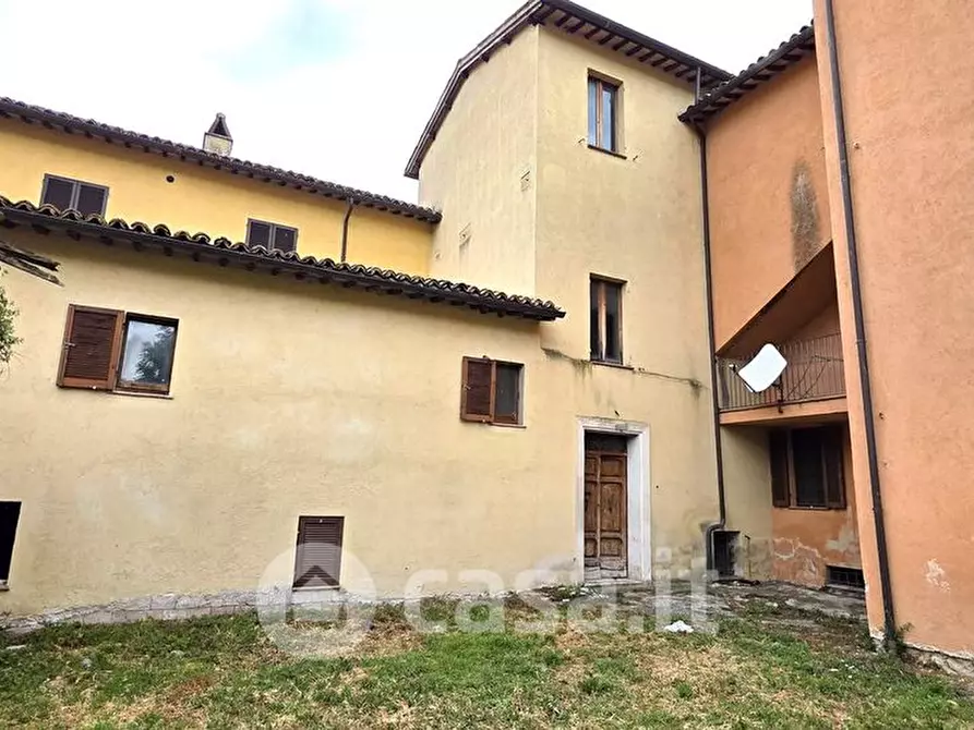 Immagine 5 di Casa indipendente in vendita  in Via Scanzano 6 a Foligno