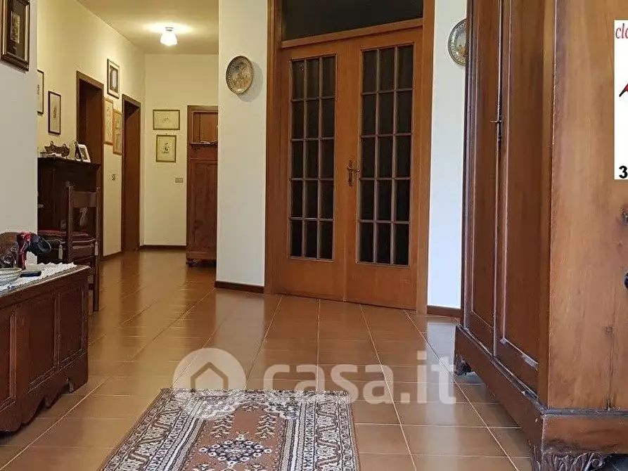 Immagine 16 di Villa in vendita  a Perugia