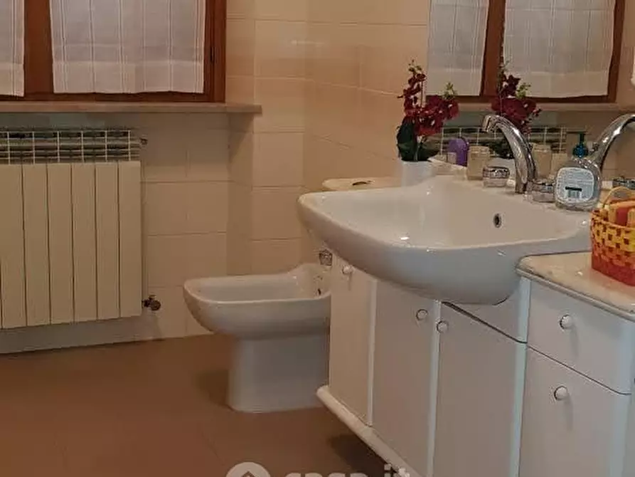 Immagine 26 di Villa in vendita  a Perugia