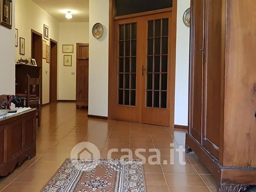 Immagine 28 di Villa in vendita  a Perugia