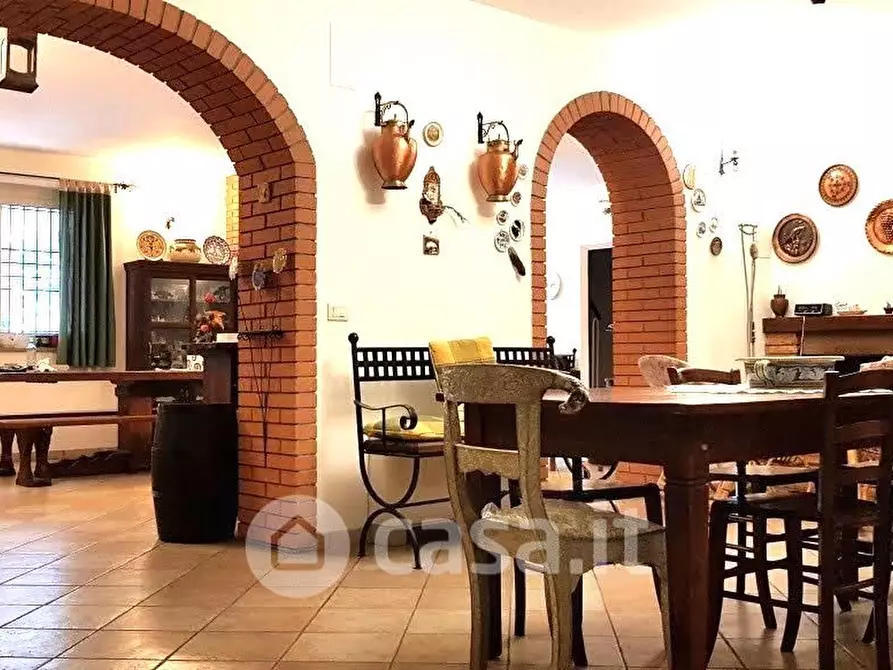 Immagine 38 di Villa in vendita  a Perugia