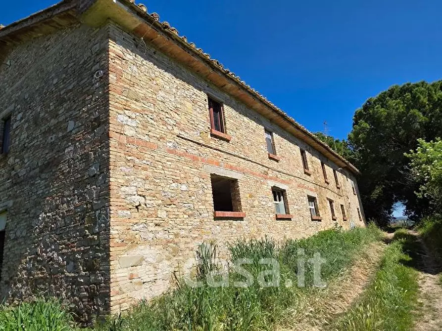 Immagine 1 di Rustico / casale in vendita  a Perugia
