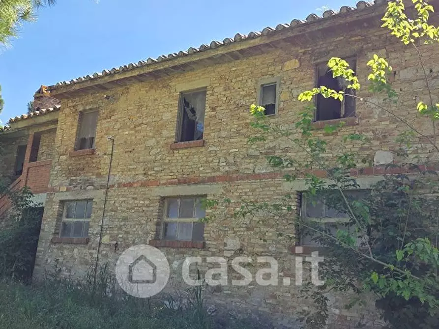 Immagine 5 di Rustico / casale in vendita  a Perugia