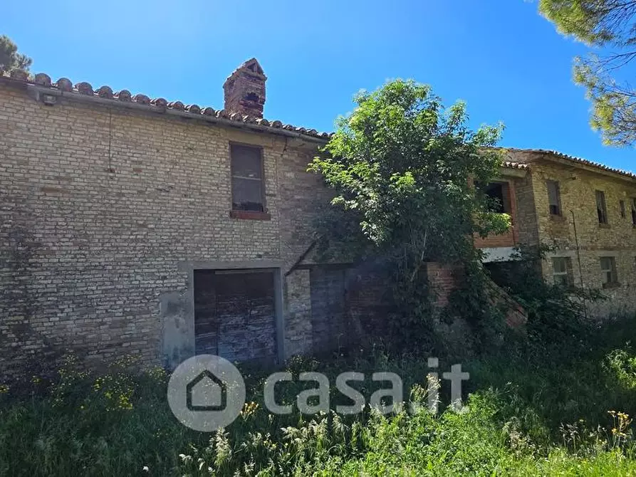 Immagine 7 di Rustico / casale in vendita  a Perugia