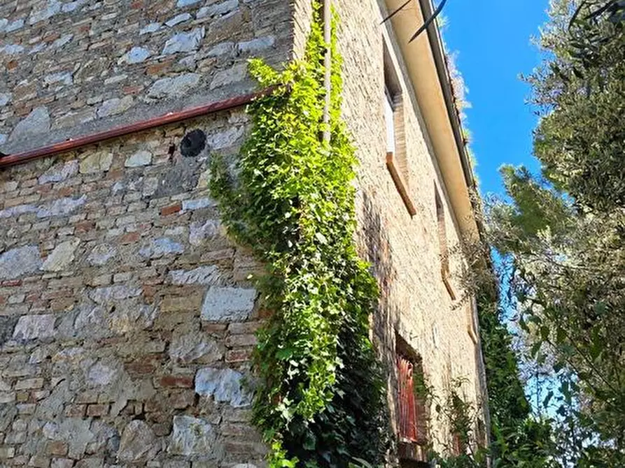 Immagine 11 di Rustico / casale in vendita  in Strada Settevalli 1240 a Perugia