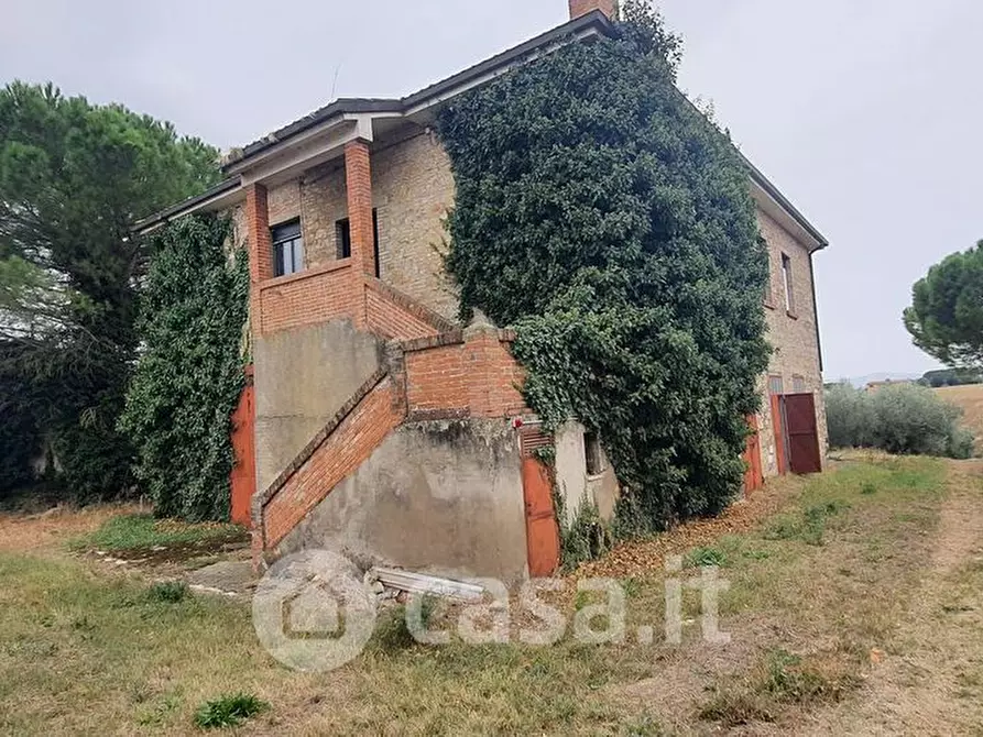 Immagine 14 di Rustico / casale in vendita  in Strada Settevalli 1240 a Perugia