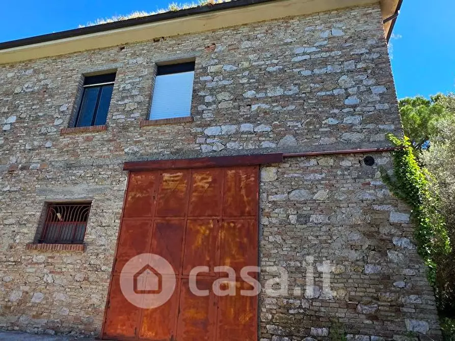 Immagine 6 di Rustico / casale in vendita  in Strada Settevalli 1240 a Perugia