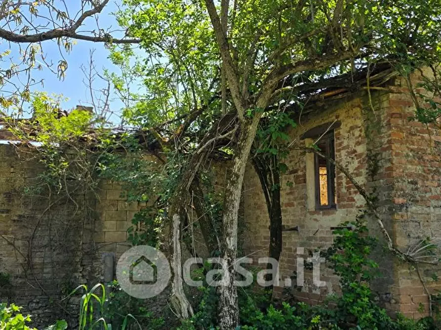 Immagine 10 di Terreno residenziale in vendita  a Perugia