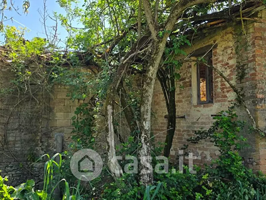 Immagine 13 di Terreno residenziale in vendita  a Perugia