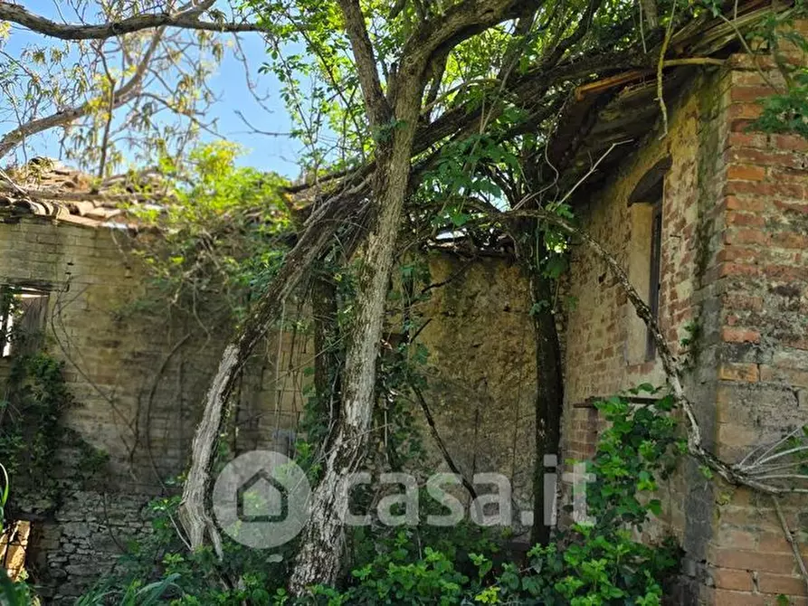 Immagine 15 di Terreno residenziale in vendita  a Perugia