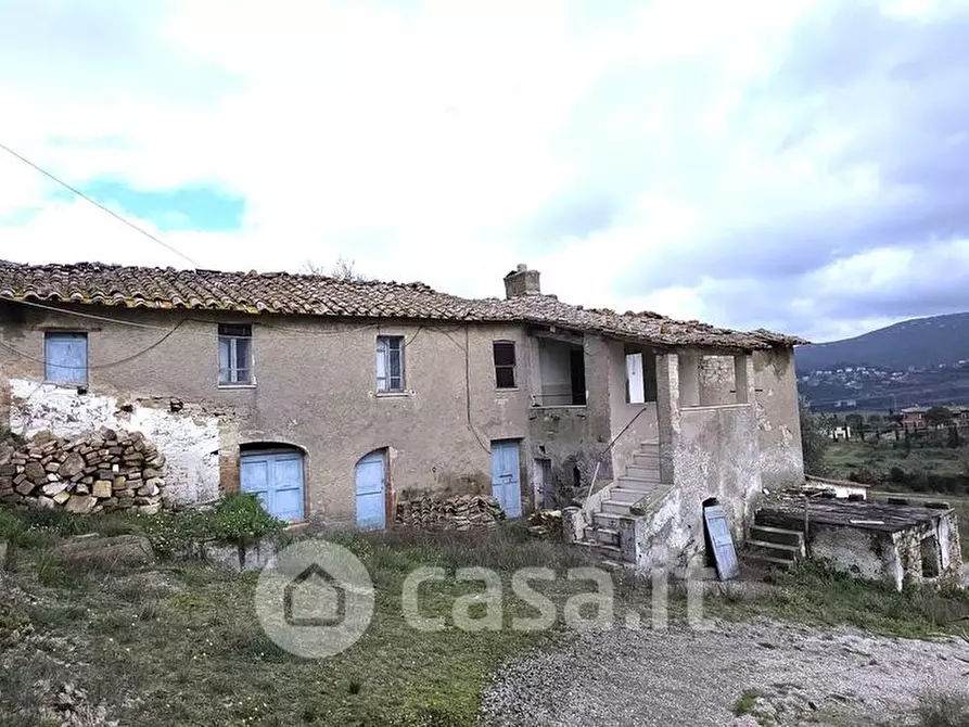Immagine 2 di Rustico / casale in vendita  a Corciano