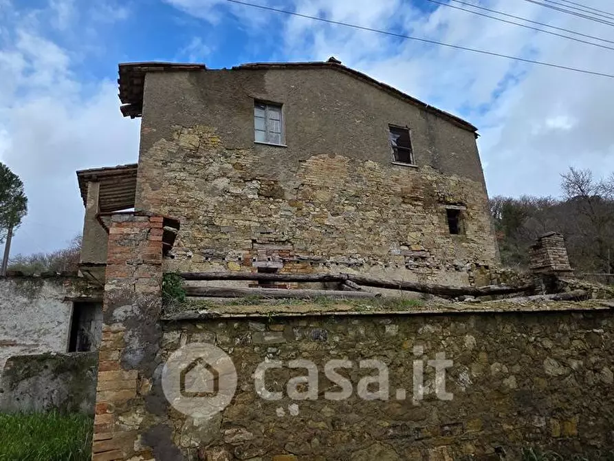 Immagine 7 di Rustico / casale in vendita  a Corciano