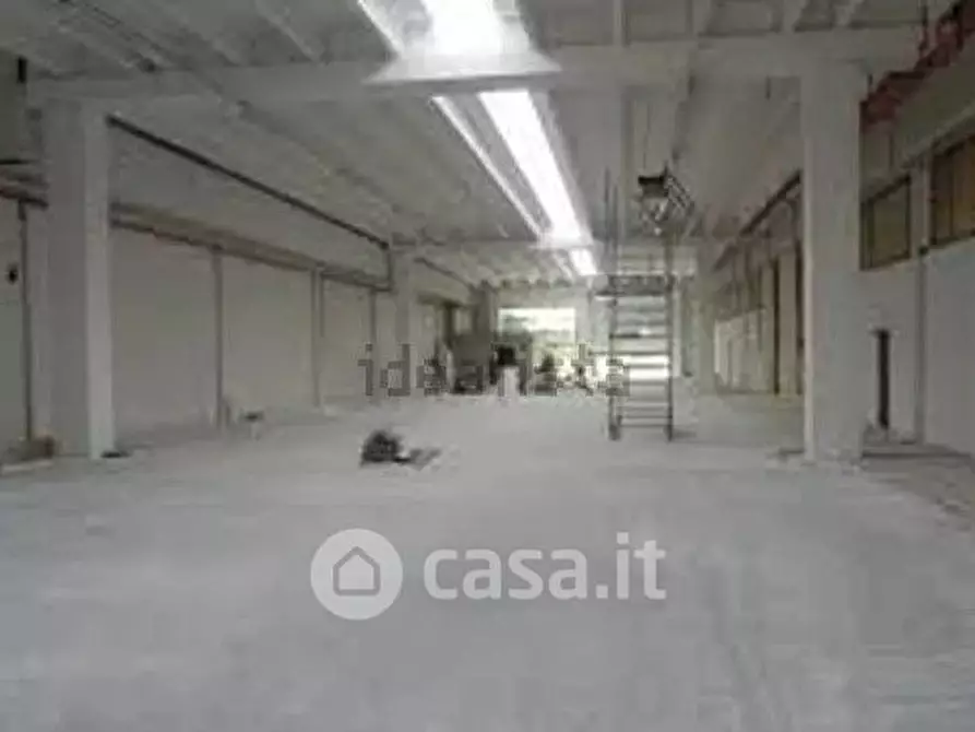 Immagine 1 di Capannone industriale in affitto  in Via Cattaneo 10 a Corciano