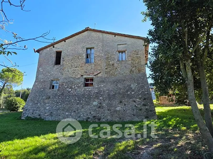 Immagine 13 di Rustico / casale in vendita  a Perugia