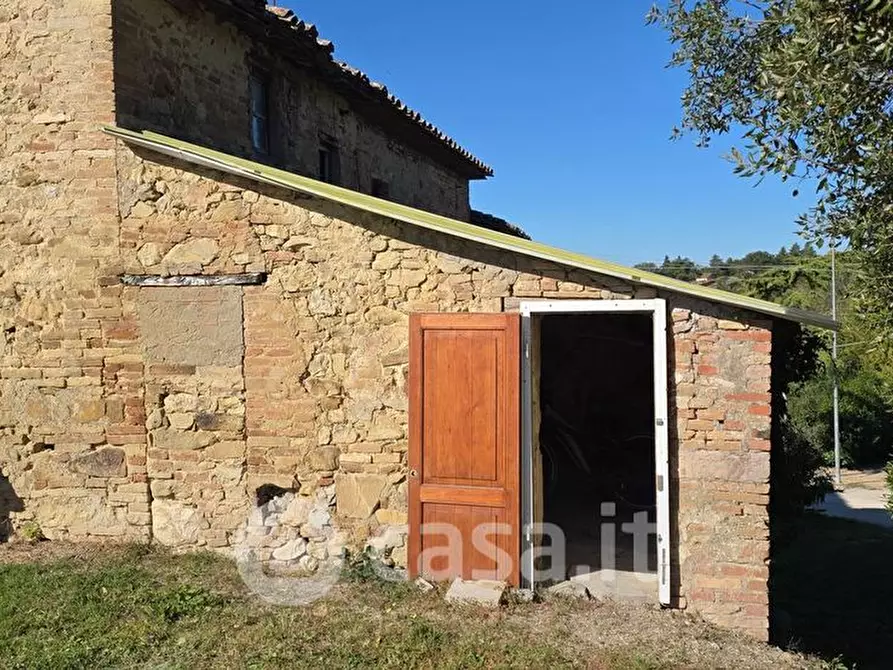 Immagine 3 di Rustico / casale in vendita  a Perugia