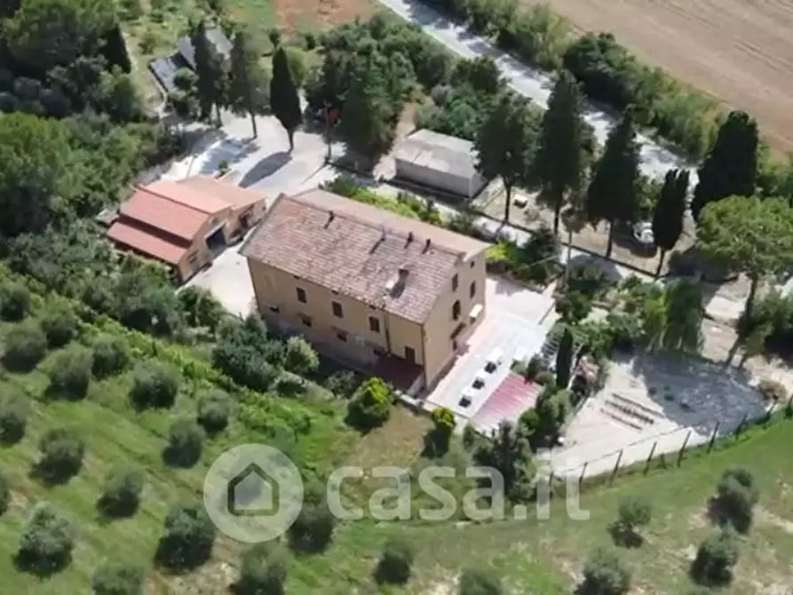 Immagine 27 di Rustico / casale in vendita  in SP146 32 a Chiusi