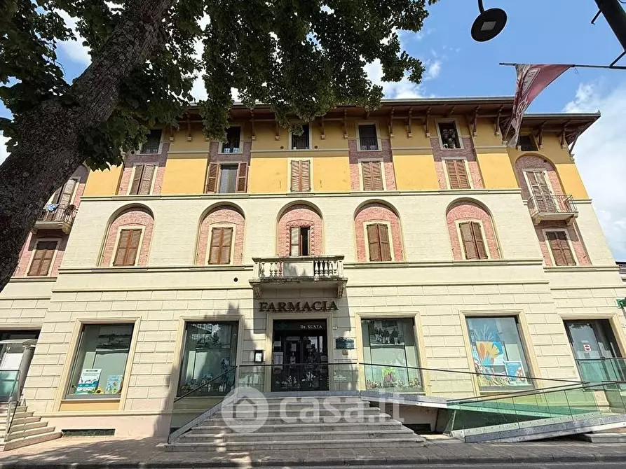 Immagine 1 di Appartamento in vendita  in Viale Roma 10 a Passignano Sul Trasimeno