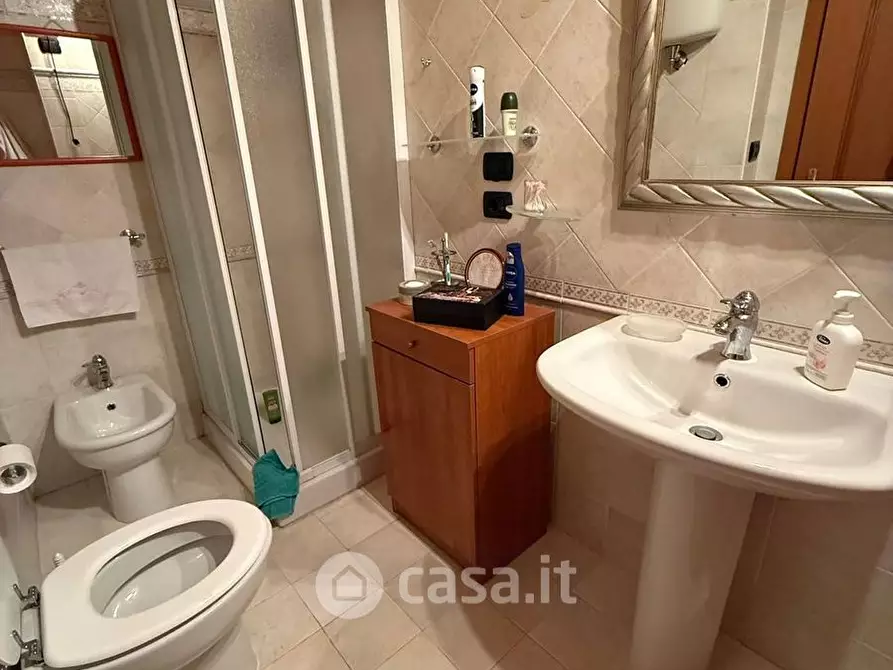 Immagine 11 di Appartamento in vendita  in Viale Roma 10 a Passignano Sul Trasimeno