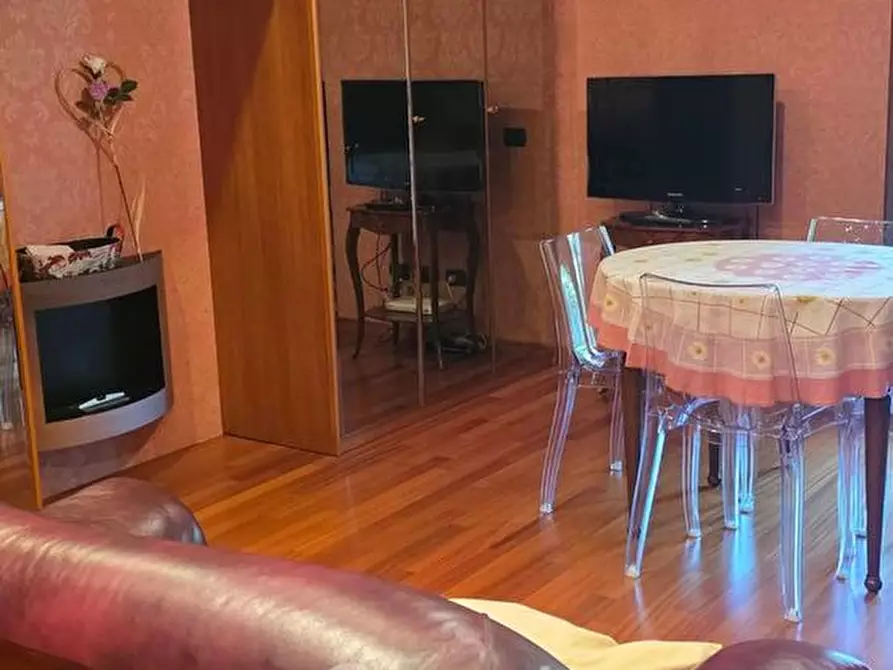 Immagine 7 di Appartamento in vendita  in Viale roma a Passignano Sul Trasimeno