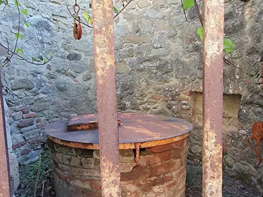 Immagine 11 di Castello in vendita  in Via degli Olivi a Passignano Sul Trasimeno
