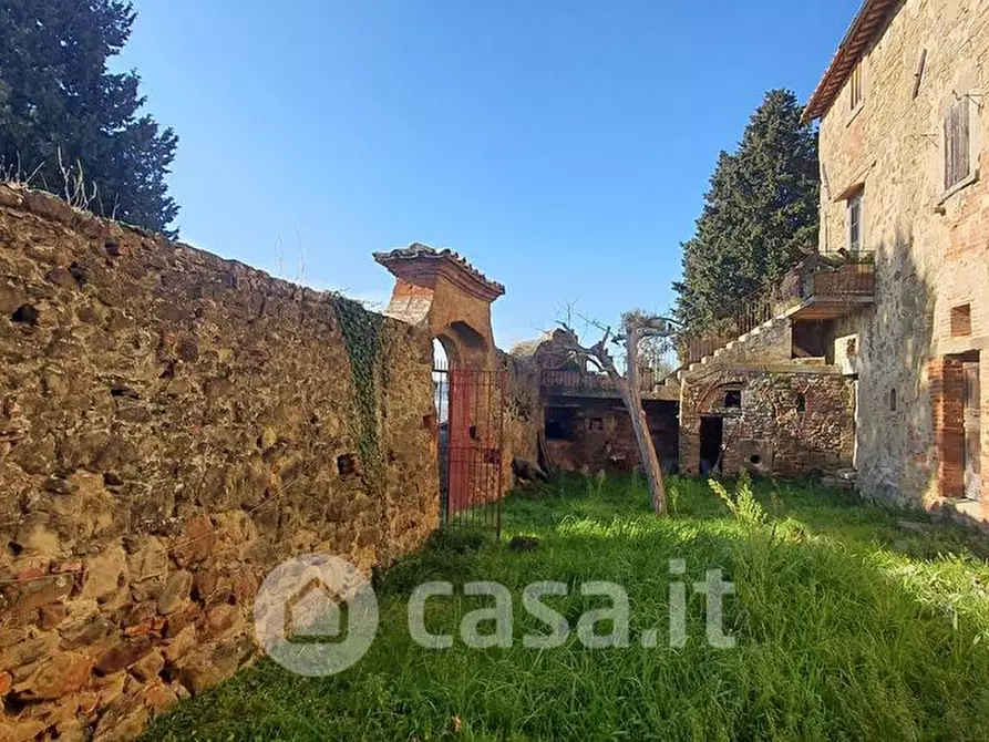 Immagine 13 di Castello in vendita  in Via degli Olivi a Passignano Sul Trasimeno