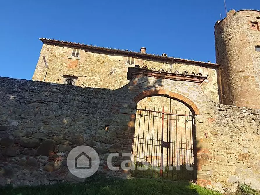 Immagine 17 di Castello in vendita  in Via degli Olivi a Passignano Sul Trasimeno