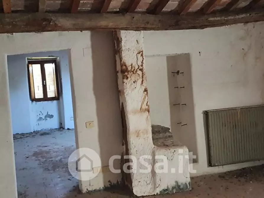 Immagine 37 di Castello in vendita  in Via degli Olivi a Passignano Sul Trasimeno