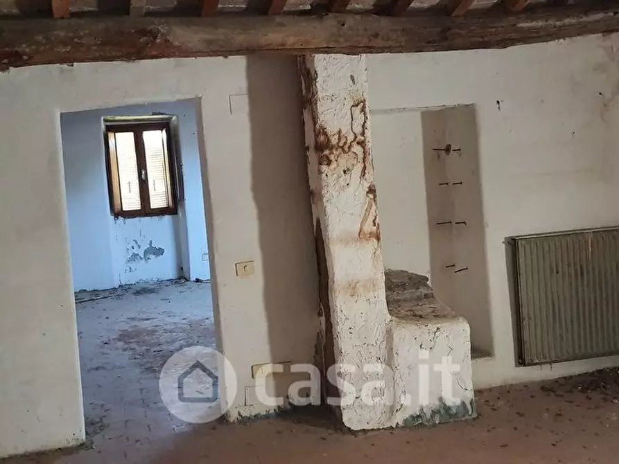Immagine 38 di Castello in vendita  in Via degli Olivi a Passignano Sul Trasimeno