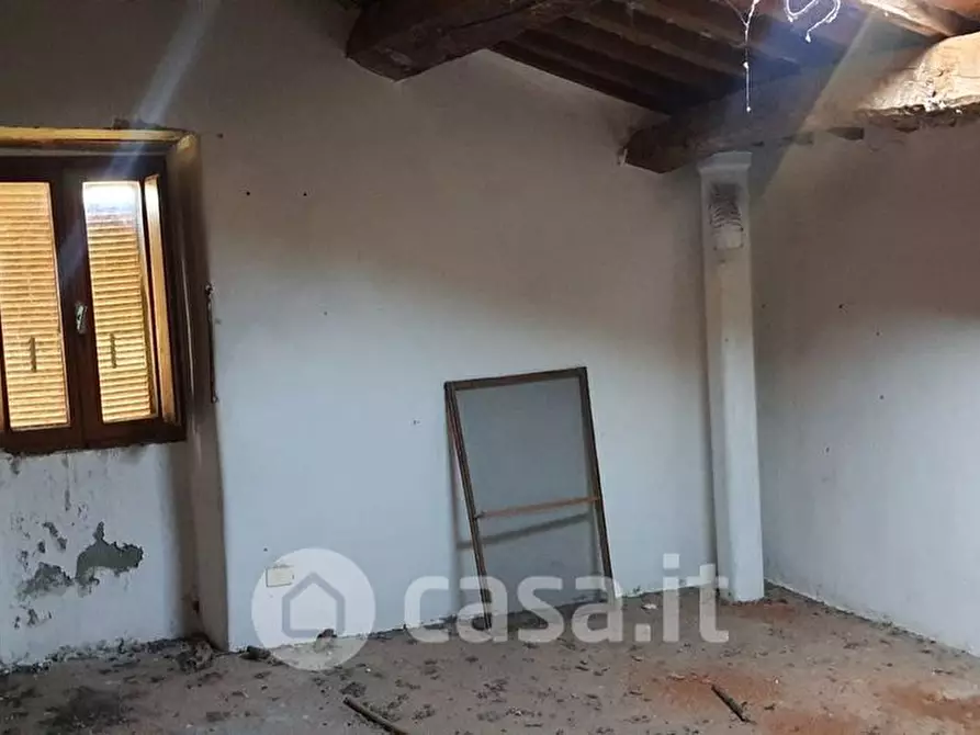 Immagine 39 di Castello in vendita  in Via degli Olivi a Passignano Sul Trasimeno