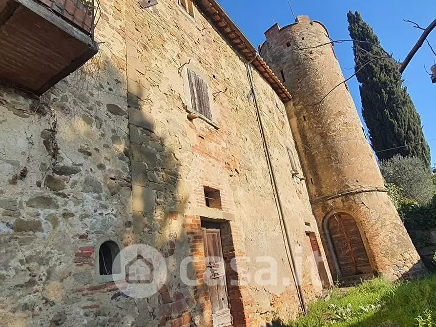 Immagine 8 di Castello in vendita  in Via degli Olivi a Passignano Sul Trasimeno