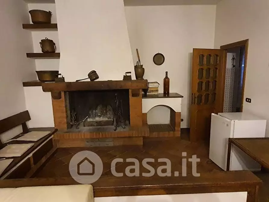 Immagine 17 di Villa in vendita  a Castiglione Del Lago