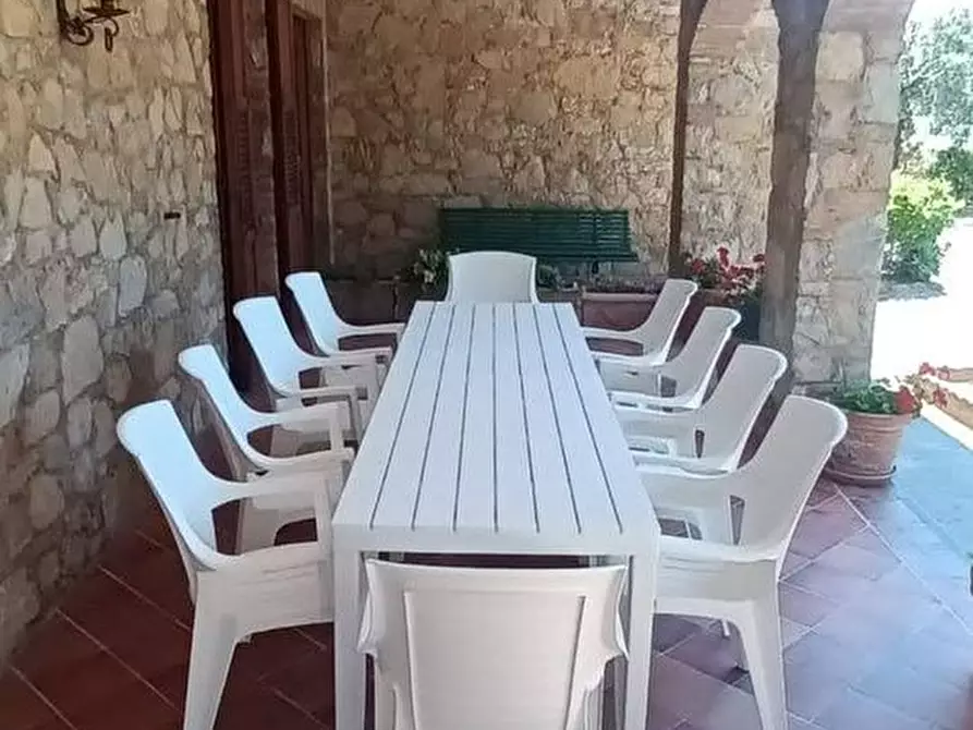 Immagine 35 di Villa in vendita  a Castiglione Del Lago